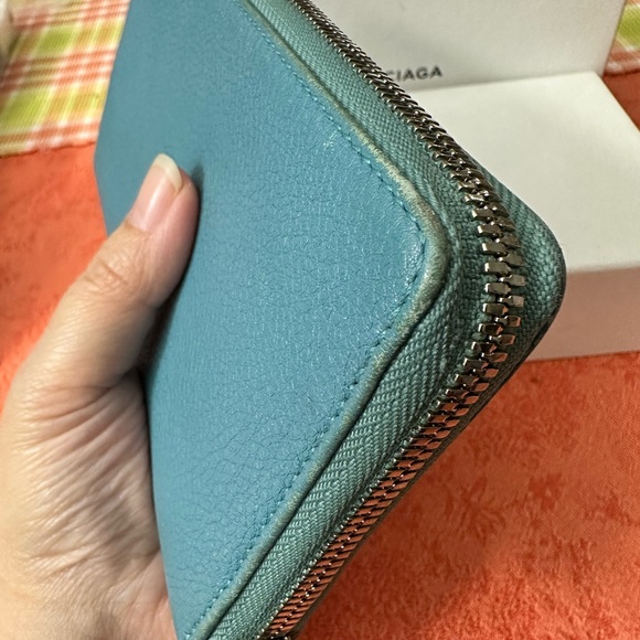 Balenciaga Round Zip Wallet Blue Soft Leather - Picture 7 of 15